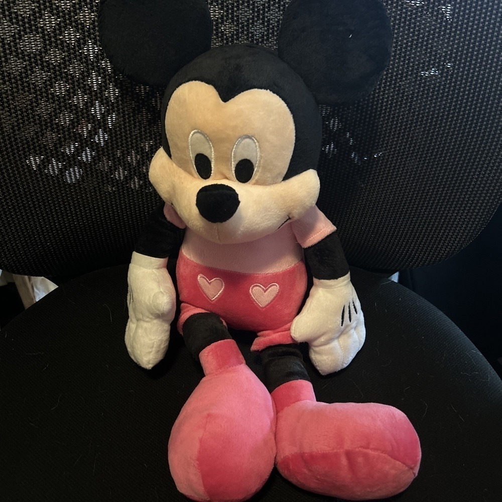 Disney Mickey Mouse Valentine's Plush 19-Inch Stuffed Animal Ages 2+ T31